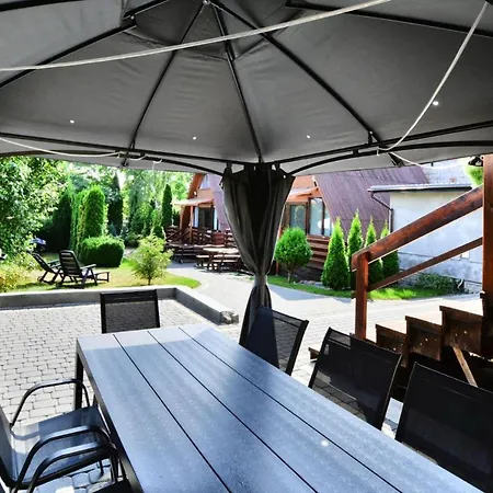 Holiday Villa, Вілла